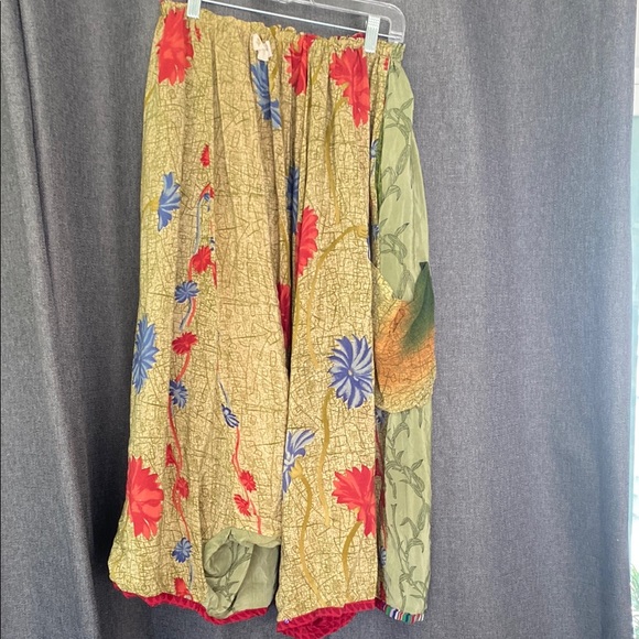 Kantha Bae silk Karma Culottes - Picture 4 of 5